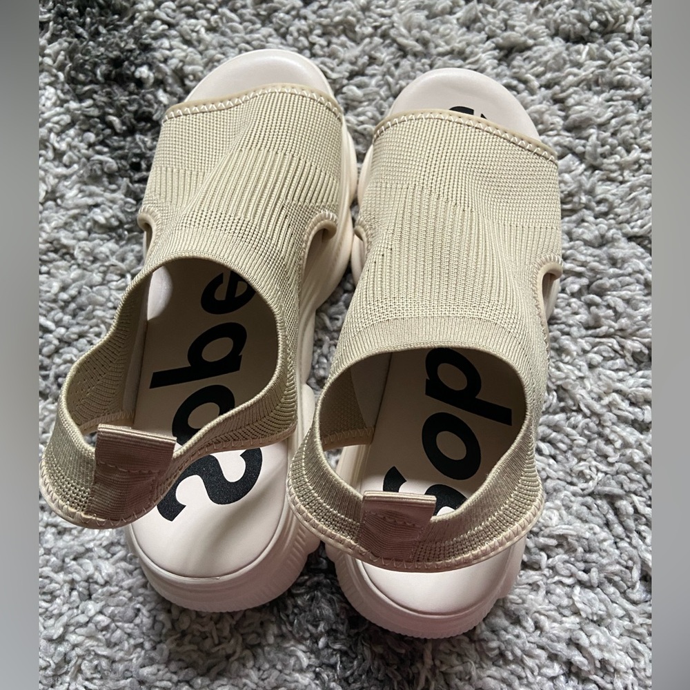Sopetme Ximodel women sandals size 7